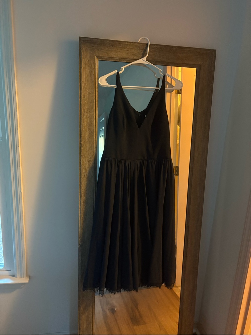 Dress the Population Navy V-Neck Sleeveless Dress